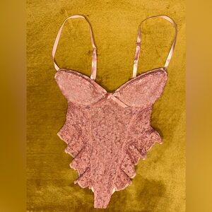 Vintage Malini Women’s Elegant Lace Pink 90s Bodysuit